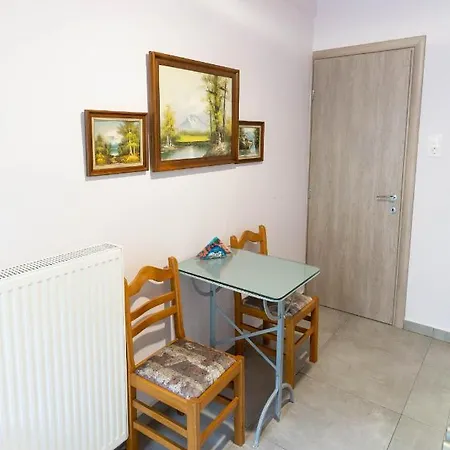 Lägenhet Downtown Flat Larissa