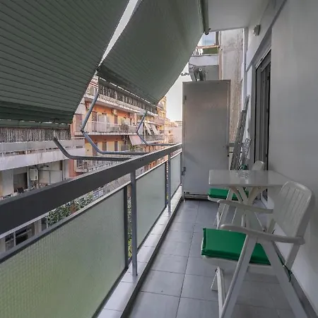 Downtown Flat Lägenhet Larissa